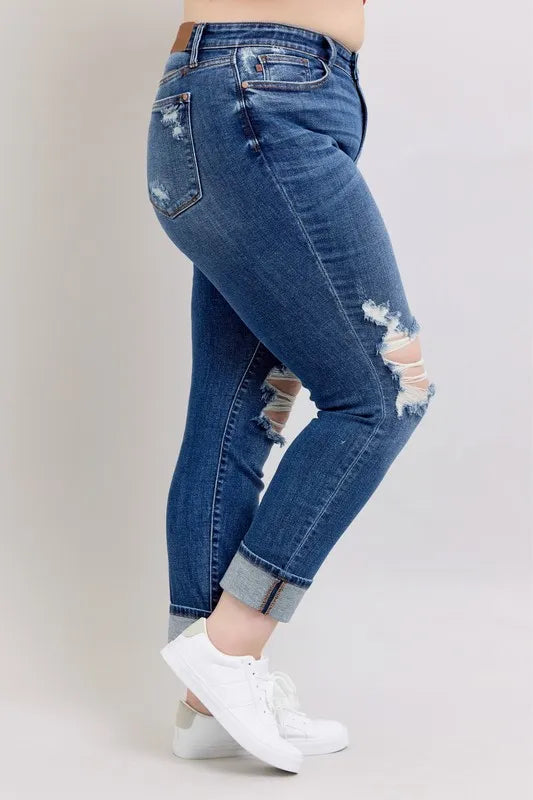 Mid Rise Boyfriend destroy Jeans with Yoke Pockets - Baxter Avenue