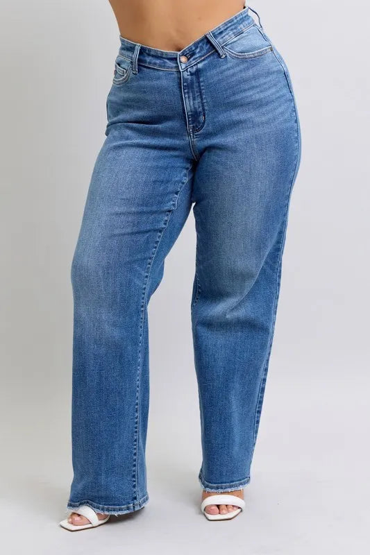 High Waist V-Front Vintage Wash Straight Jeans - Baxter Avenue