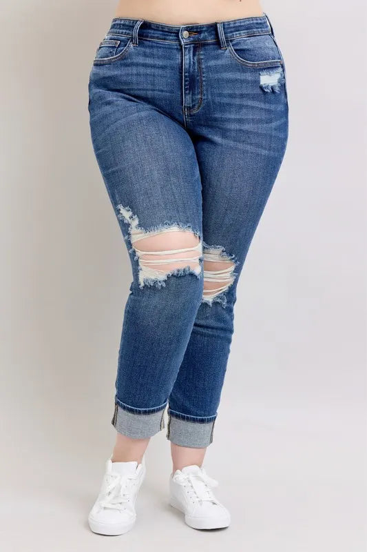 Mid Rise Boyfriend destroy Jeans with Yoke Pockets - Baxter Avenue